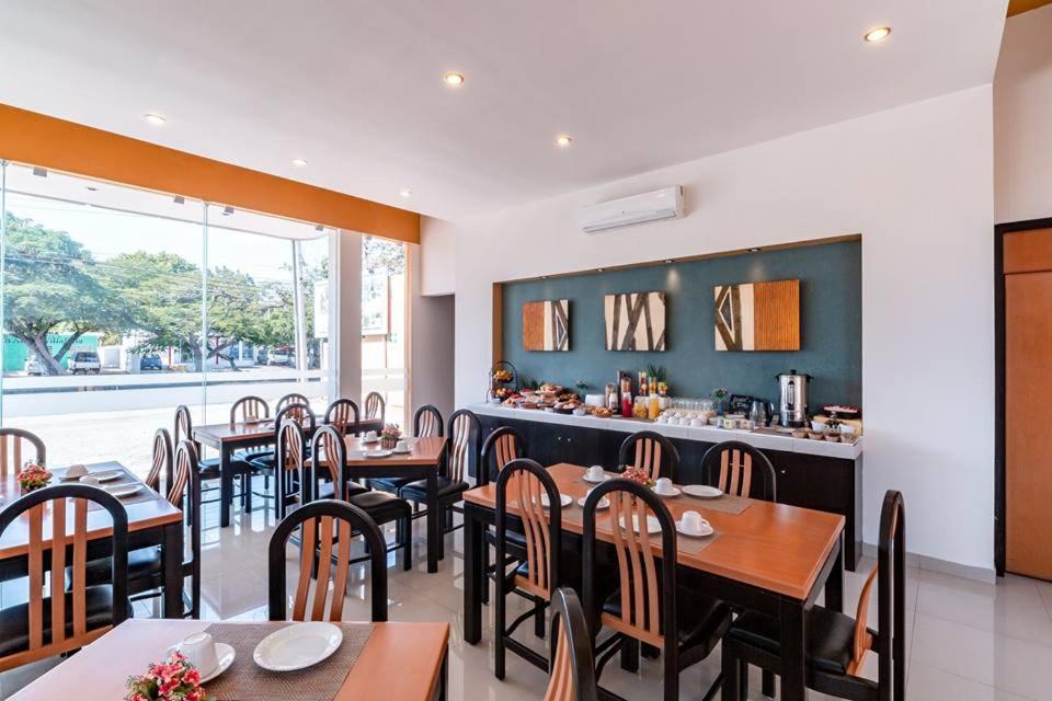 Tecnohotel Itzáes Mérida Esterno foto