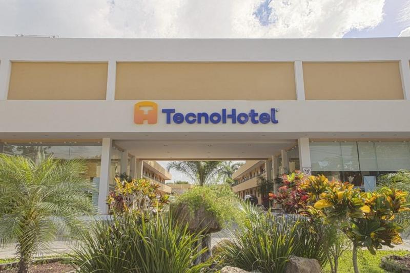 Tecnohotel Itzáes Mérida Esterno foto